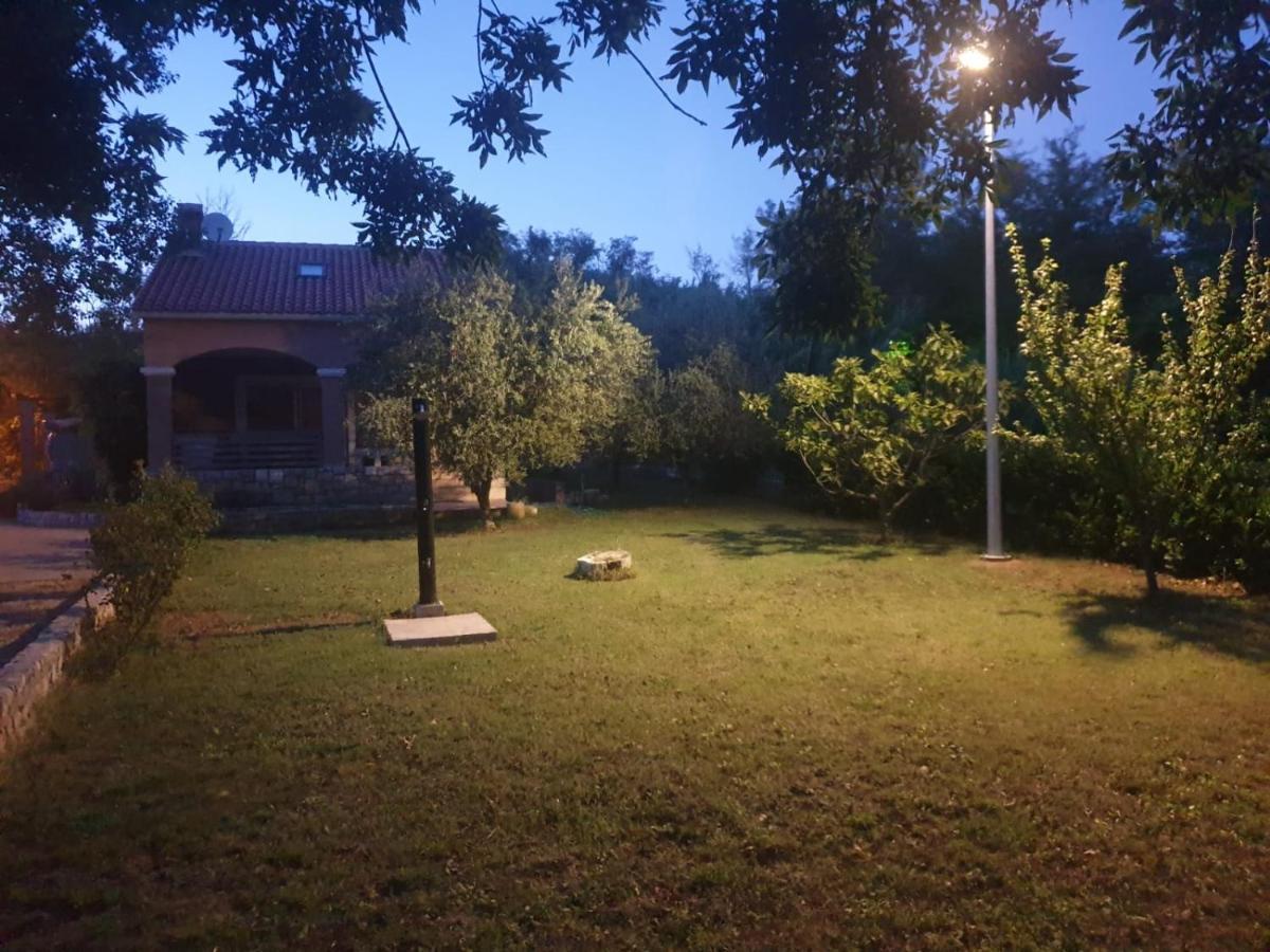 נין Holiday Home Borna מראה חיצוני תמונה